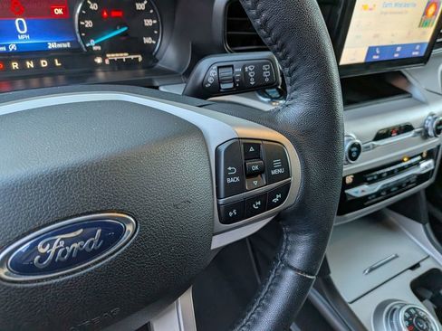 Used 2021 Ford Explorer XLT image 21