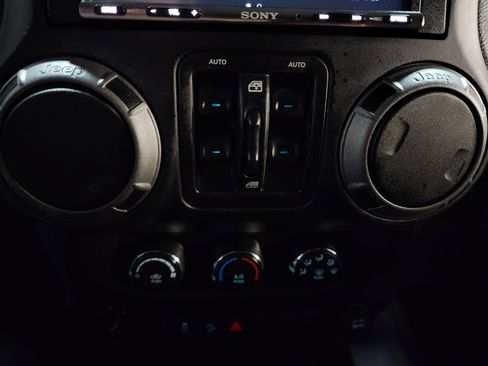 Used 2016 Jeep Wrangler Unlimited Sport w/ Quick Order Package 24S image 32