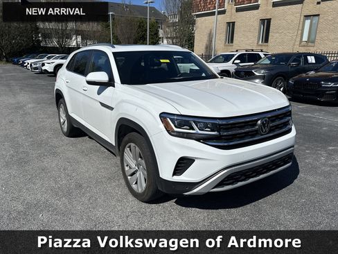 Used 2023 Volkswagen Atlas Cross Sport SE w/ Panoramic Sunroof Package image 1