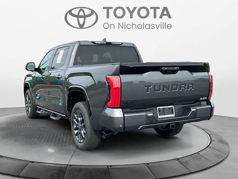 Used 2025 Toyota Tundra Platinum AWD/4WD image 4