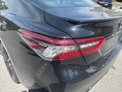 Used 2024 Toyota Camry XSE FWD image 9