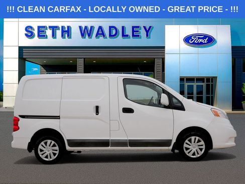 Used 2015 Nissan NV200 SV w/ Technology Package FWD image 2
