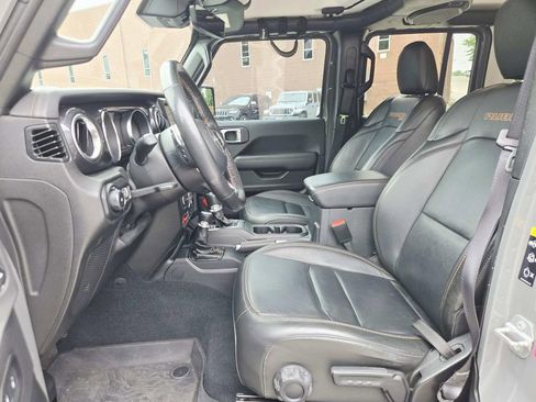 Used 2022 Jeep Wrangler Unlimited Rubicon w/ Trailer Tow Package AWD/4WD image 11