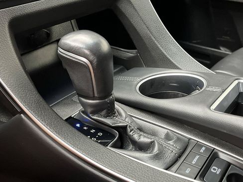 Used 2020 Toyota Avalon XLE w/ Carpet Mat Package FWD image 23