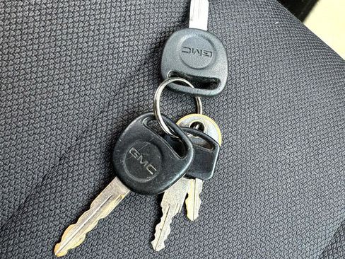 Used 2003 GMC Sonoma SL w/ Convenience Package image 49