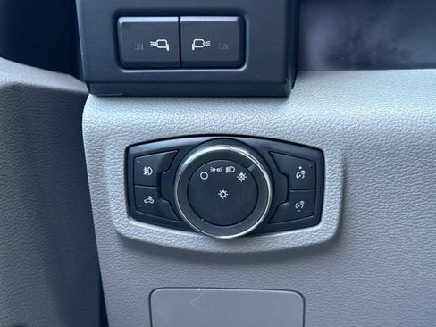 Used 2017 Ford F150 XL w/ XL Power Equipment Group AWD/4WD image 17