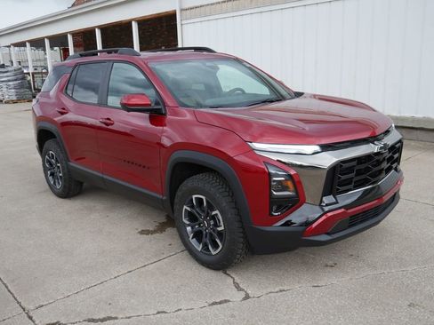 New 2026 Chevrolet Equinox ACTIV image 2