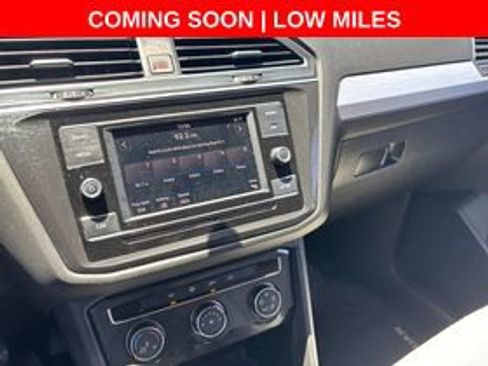 Used 2019 Volkswagen Tiguan S FWD image 12
