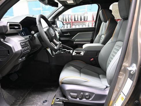 New 2025 Toyota Tacoma 4x4 Double Cab Hybrid image 12