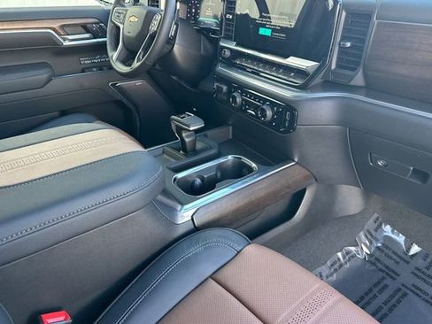 New 2026 Chevrolet Silverado 1500 High Country w/ Technology Package AWD/4WD image 20