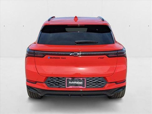 New 2025 Chevrolet Equinox EV RS image 6
