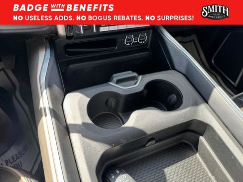 Used 2024 RAM 3500 Laramie image 13