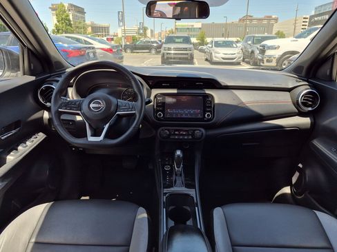 Used 2024 Nissan Kicks SR w/ SR Premium Package FWD image 26