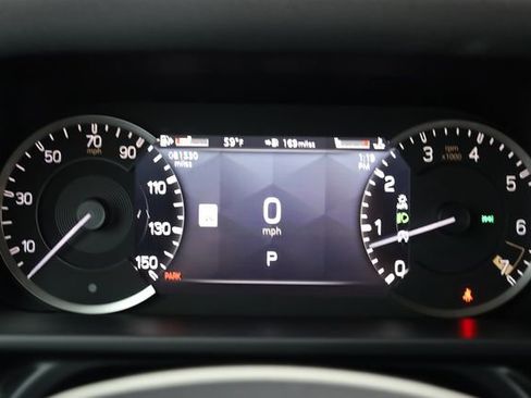 Used 2021 Land Rover Defender 110 image 15