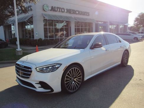 Used 2022 Mercedes-Benz S 580 4MATIC Sedan image 1