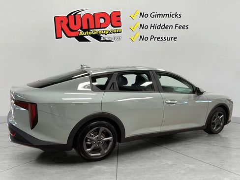 Used 2025 Kia K4 image 5