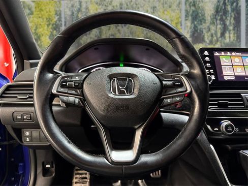 Used 2018 Honda Accord Sport image 16