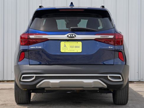 Used 2021 Kia Seltos EX image 10