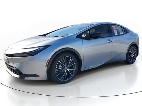 New 2026 Toyota Prius XLE image 3