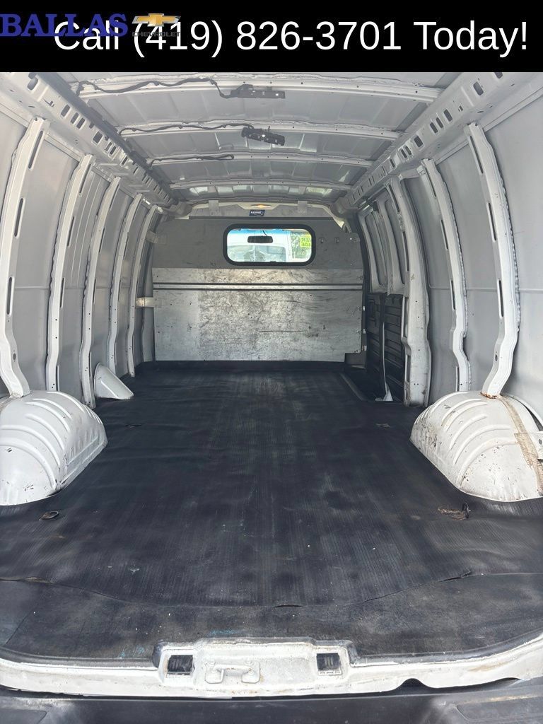 Used 2020 Chevrolet Express 2500 Extended RWD image 15