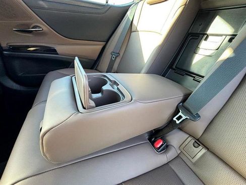 Used 2024 Lexus ES 350 Premium image 35