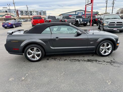 Used 2008 Ford Mustang GT RWD image 6