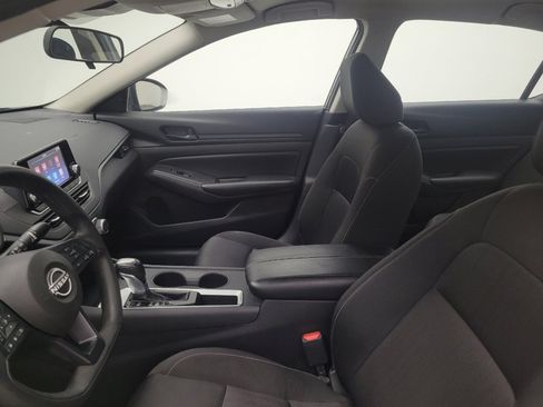 Used 2023 Nissan Altima 2.5 S FWD image 17