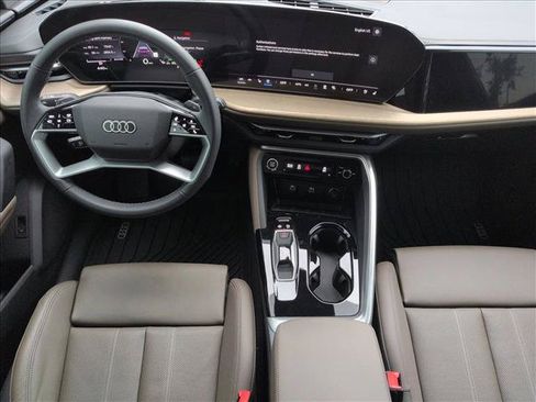 Used 2025 Audi Q5 Prestige AWD/4WD image 25