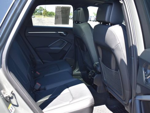 Used 2025 Audi Q3 2.0T Premium w/ Convenience Package AWD/4WD image 24