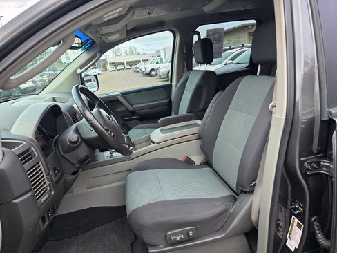 Used 2004 Nissan Titan SE image 7