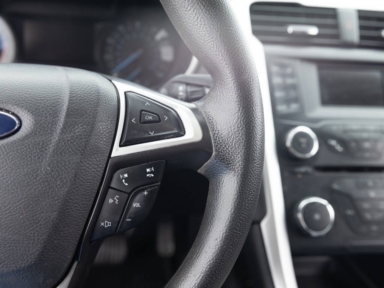 Used 2014 Ford Fusion SE FWD image 35