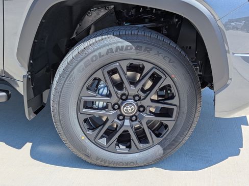 New 2026 Toyota Tundra SR5 AWD/4WD image 10