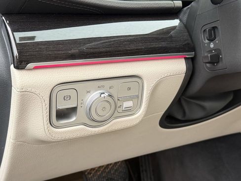 Used 2020 Mercedes-Benz GLE 450 4MATIC image 17