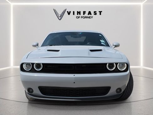 Used 2020 Dodge Challenger SXT w/ Blacktop Package RWD image 5
