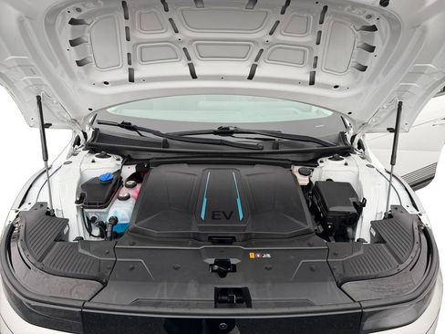 Certified 2024 Hyundai Ioniq 5 Limited image 16