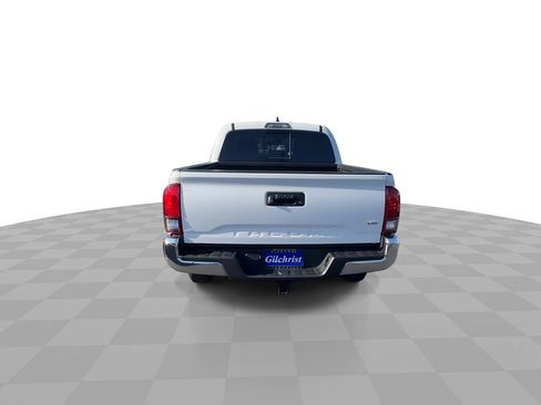 Used 2022 Toyota Tacoma SR5 RWD image 7
