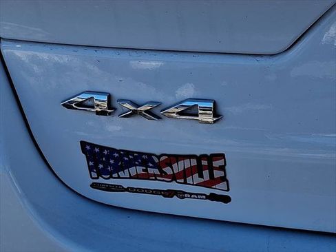 Certified 2023 Jeep Grand Cherokee Laredo image 17