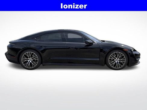 Used 2021 Porsche Taycan RWD image 9