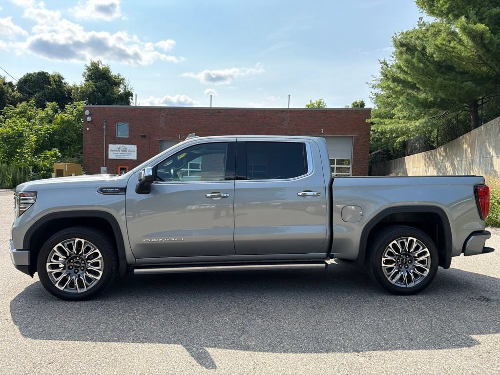 Used 2025 GMC Sierra 1500 Denali Ultimate AWD/4WD image 3