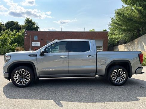 Used 2025 GMC Sierra 1500 Denali Ultimate AWD/4WD image 3