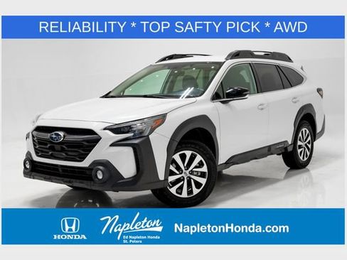 Used 2024 Subaru Outback Premium AWD/4WD image 1