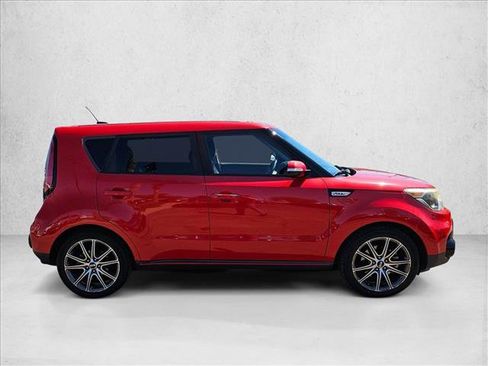 Used 2017 Kia Soul ! image 4