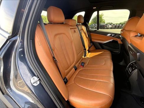 Used 2021 BMW X5 xDrive40i AWD/4WD image 17