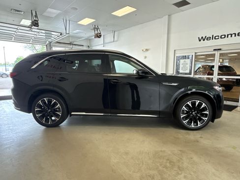 Used 2025 MAZDA CX-90 3.3 Turbo S w/ Premium Plus AWD/4WD image 7