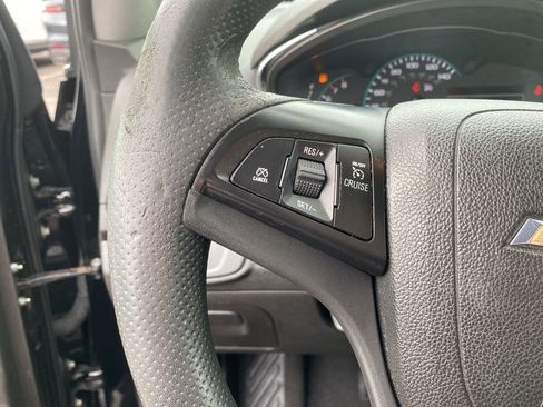 Used 2017 Chevrolet Trax LT w/ Sun & Sound Package image 23