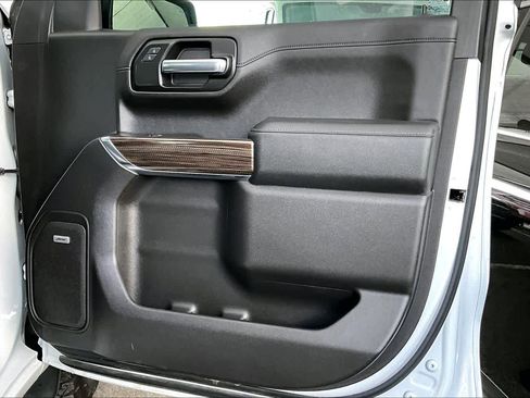 Used 2019 Chevrolet Silverado 1500 LT Trail Boss image 23