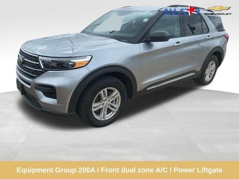 Used 2023 Ford Explorer XLT image 1