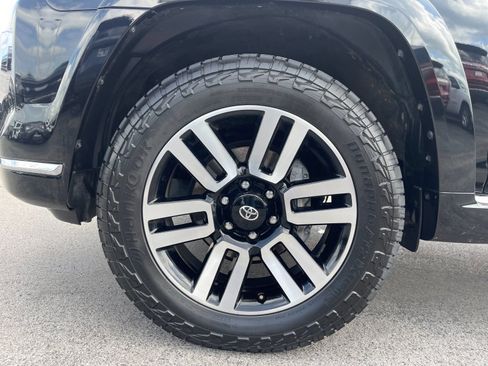 Used 2023 Toyota 4Runner Limited AWD/4WD image 33