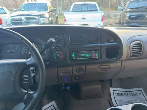 Used 2001 Dodge Ram 2500 Truck 2WD Quad Cab image 35