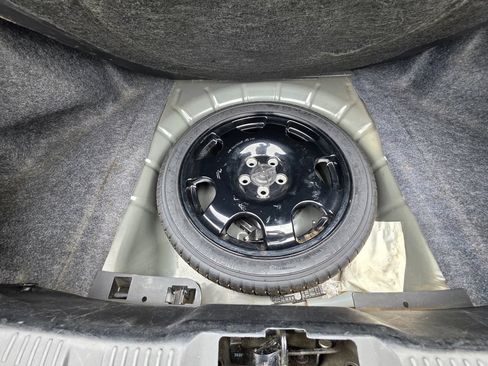Used 2019 Ford Mustang Premium RWD image 30